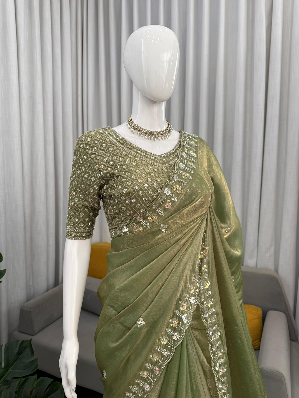 Fendy Silk Heavy Beads Work Designer Saree with Unstitched Blouse