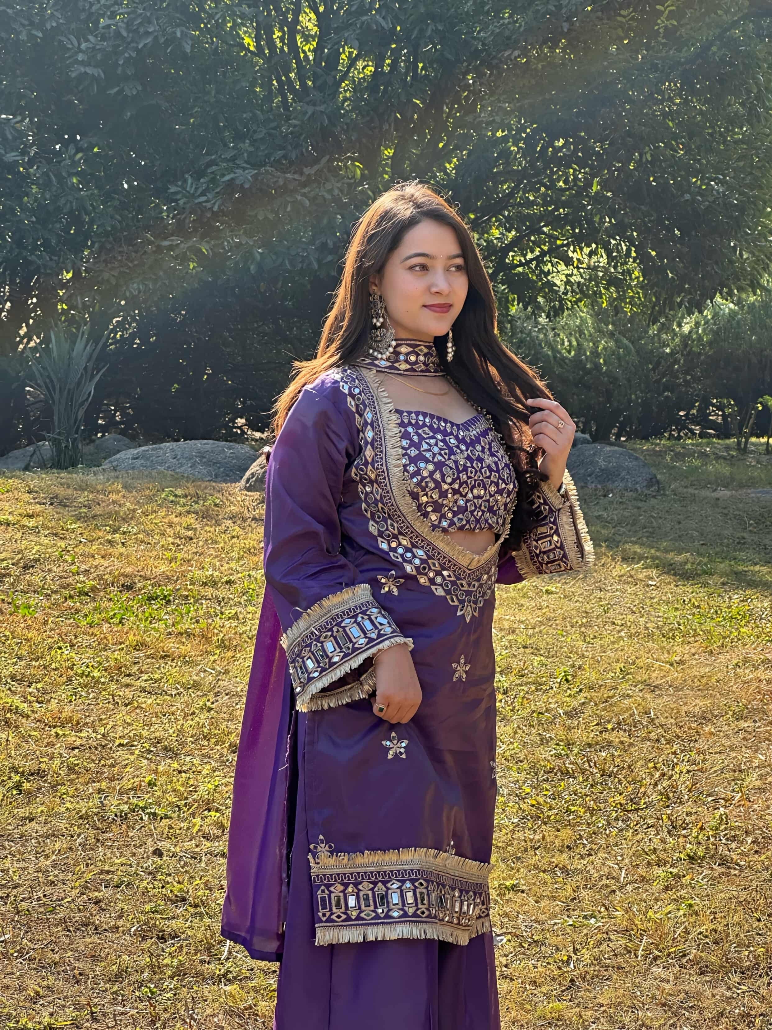 4 Piece Mirror Work Set