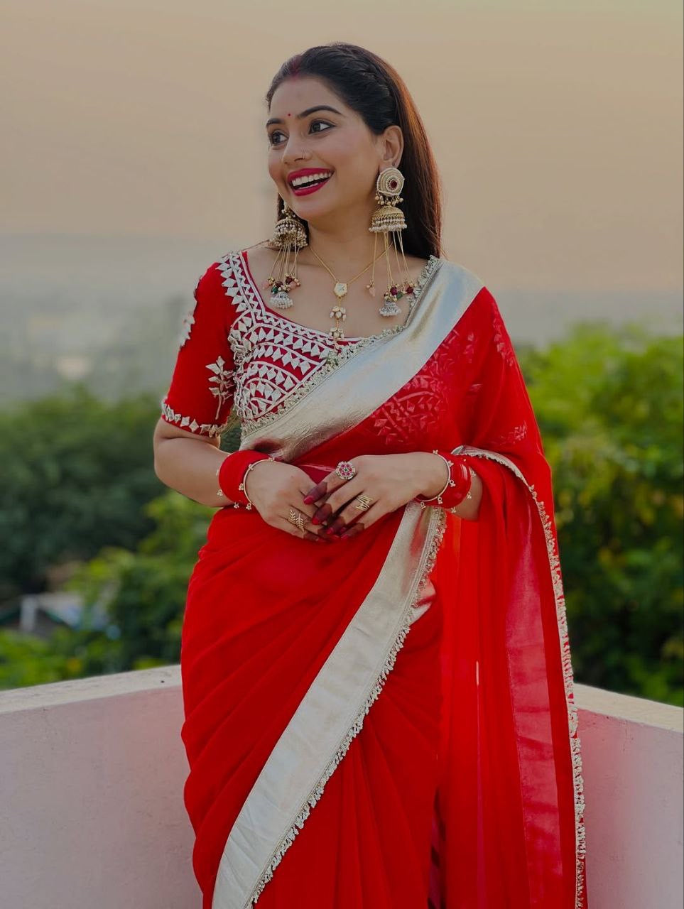 Premium Hand Charkhi Gotta Patti Saree With Stitch Blouse